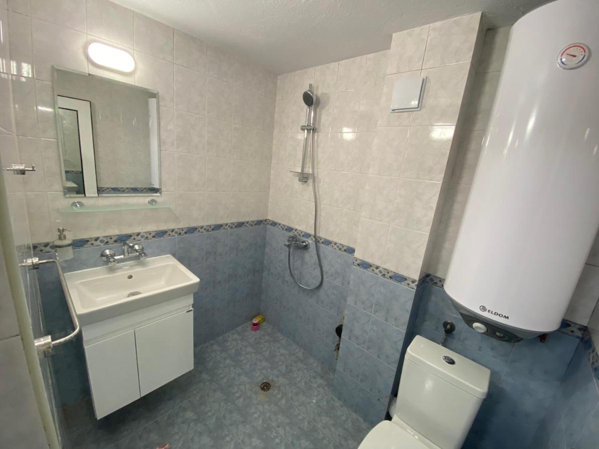 Centrally Located Apartment In Varna Extérieur photo