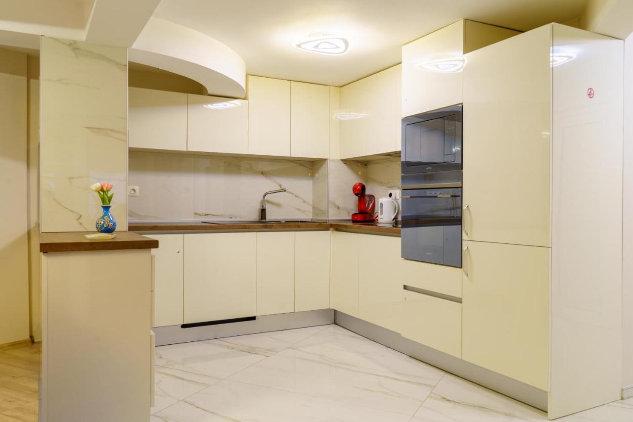 Centrally Located Apartment In Varna Extérieur photo
